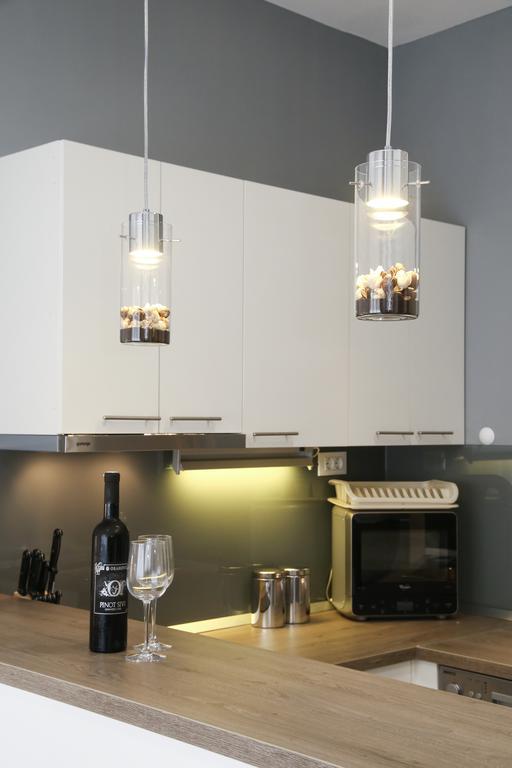 Anna Apartman *