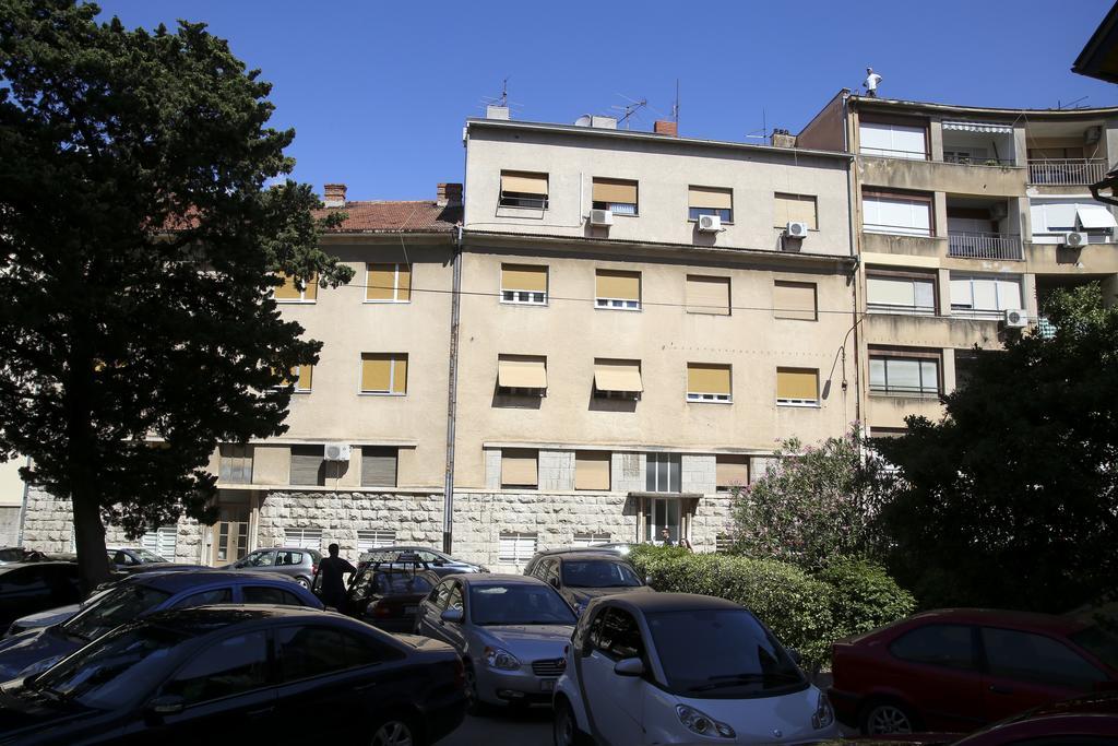 Anna Apartman *